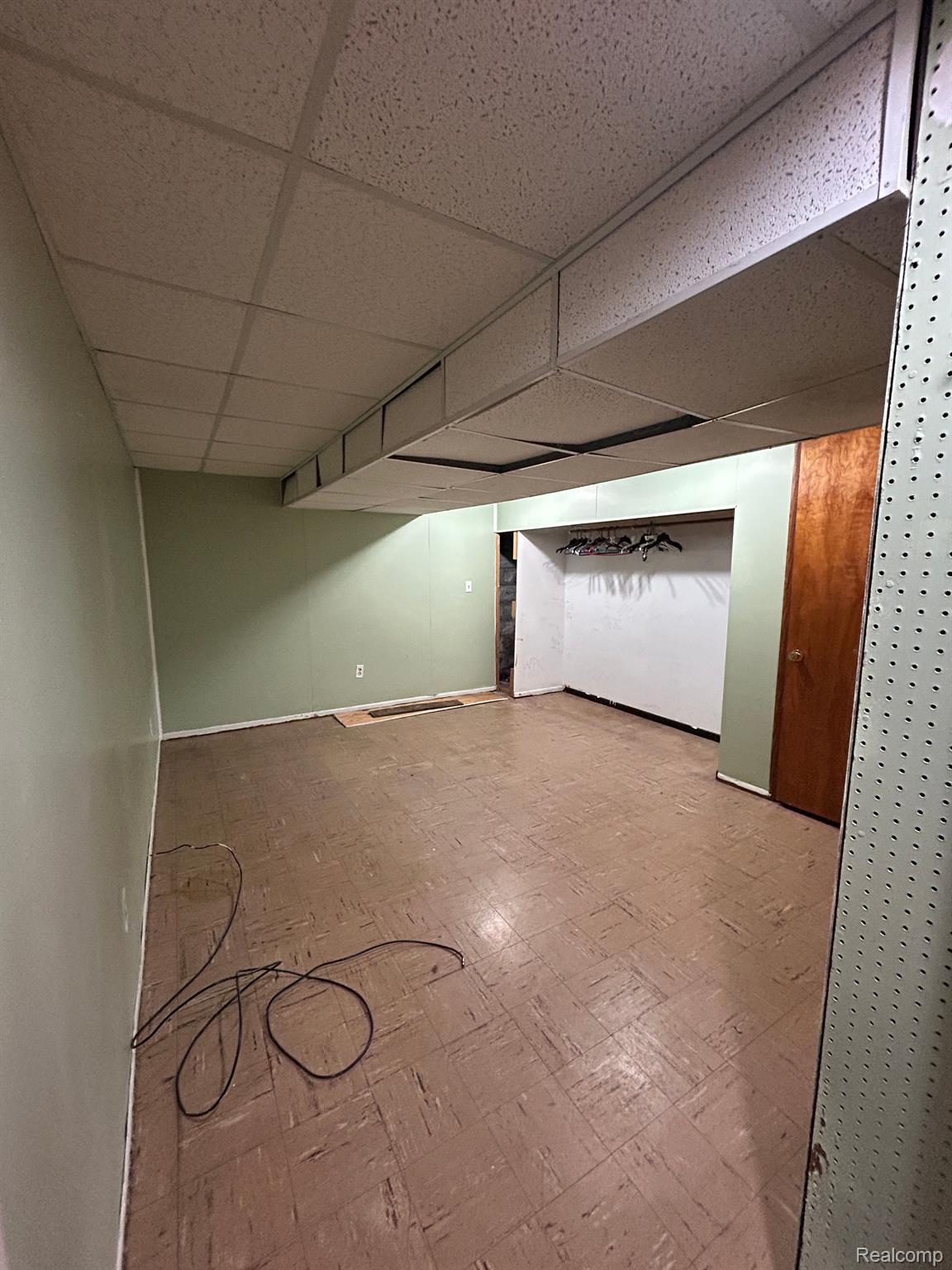 3084 Charing Cross Road Ann Arbor, MI 48108 - Photo 23 of 27