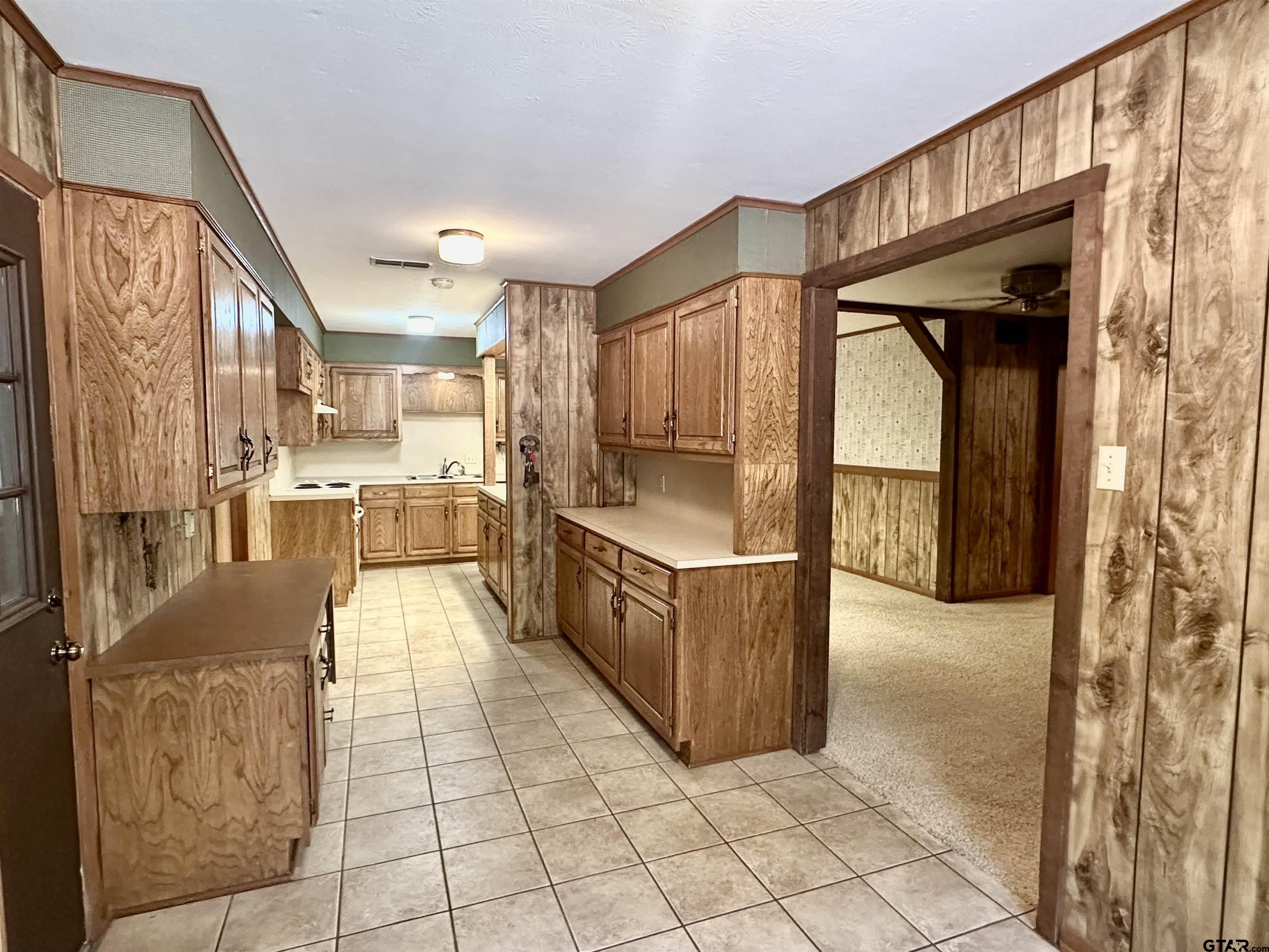 23317 Elbow Creek Road Gladewater, TX 75647 - Photo 8 of 32