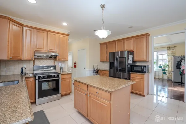 $5,200 | 9 Mission Drive, Monroe Township, NJ 08831