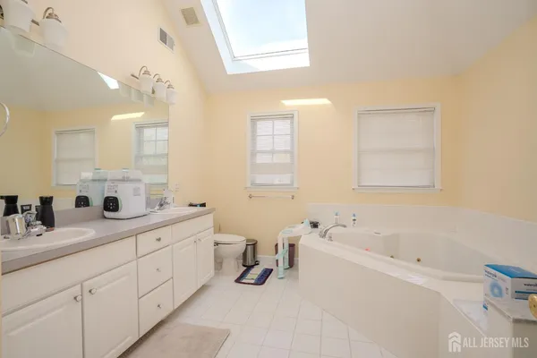 $5,200 | 9 Mission Drive, Monroe Township, NJ 08831