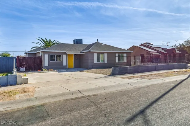 $420,000 | 255 South 17th Street, Las Vegas, NV 89101