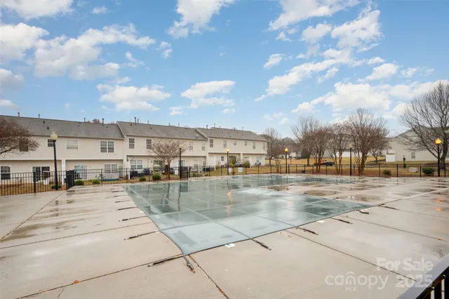 $300,000 | 12248 Stratfield Pl Circle, Pineville, NC 28134