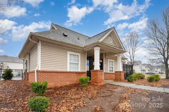 $300,000 | 12248 Stratfield Pl Circle, Pineville, NC 28134