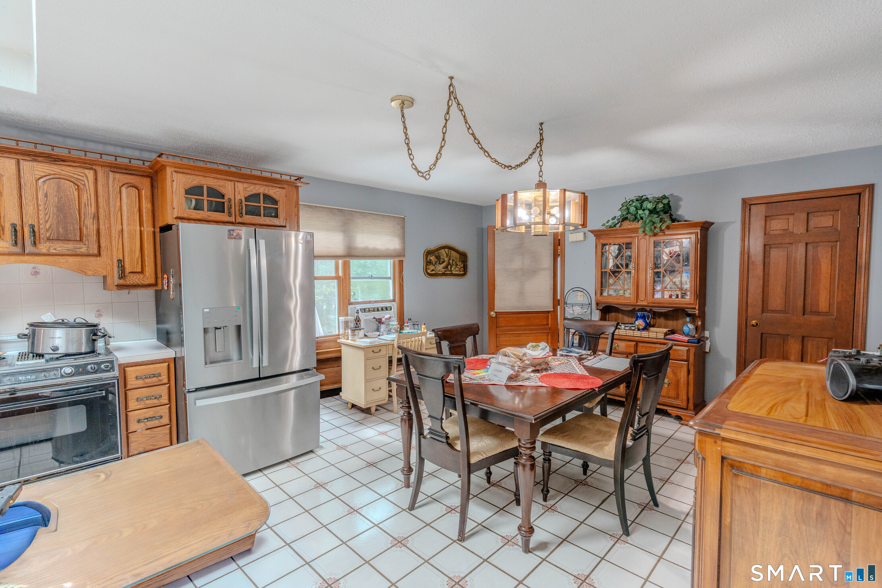 98 Ball Pond Road Danbury, CT 06811 - Photo 10 of 38 Gallery Image 10