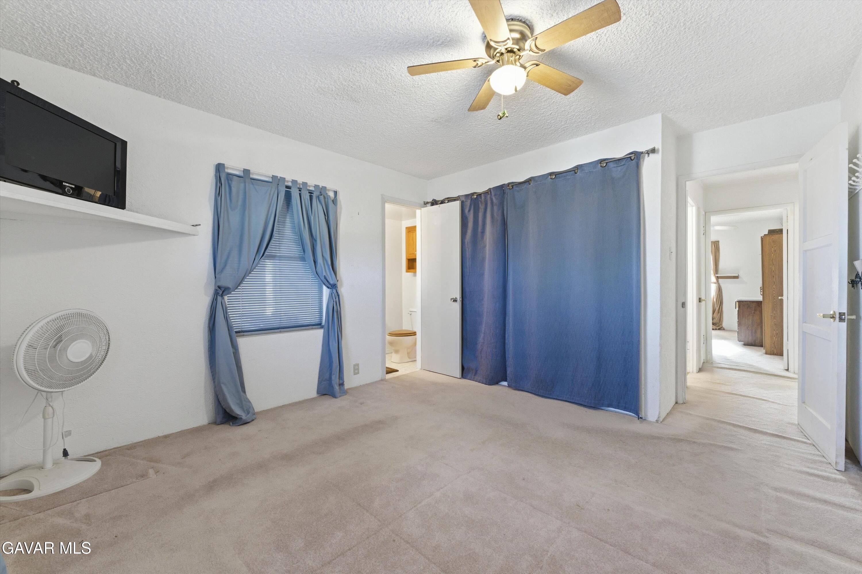 3322 Dawn Road Rosamond, CA 93560 - Photo 16 of 37 primary bedroom