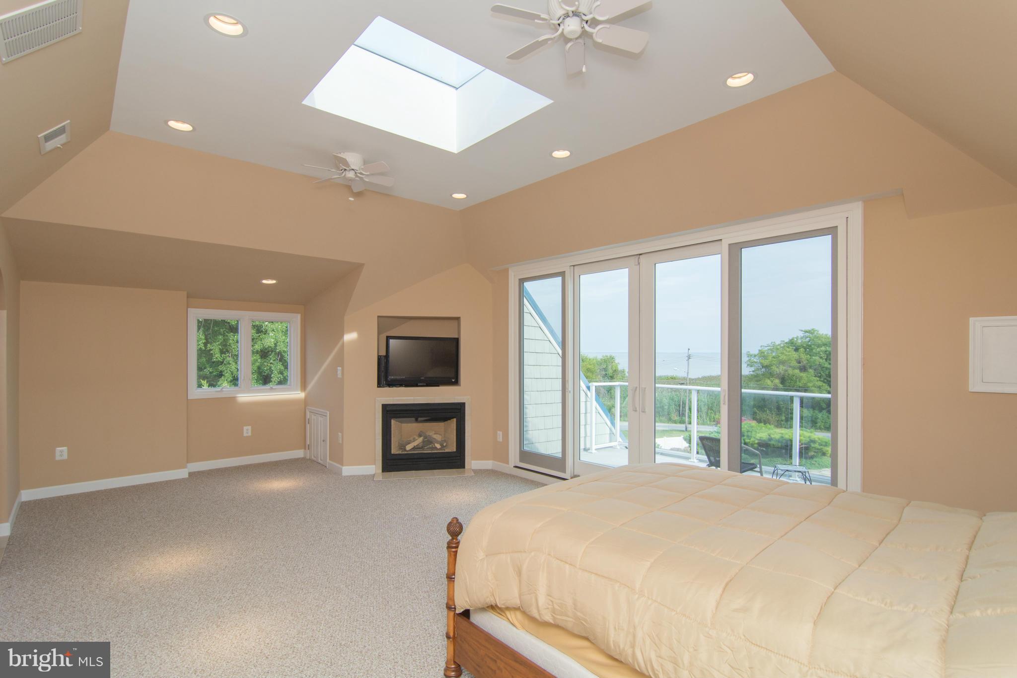 1278 Turkey Point Road Edgewater, MD 21037 - Photo 18 of 30 Bedroom