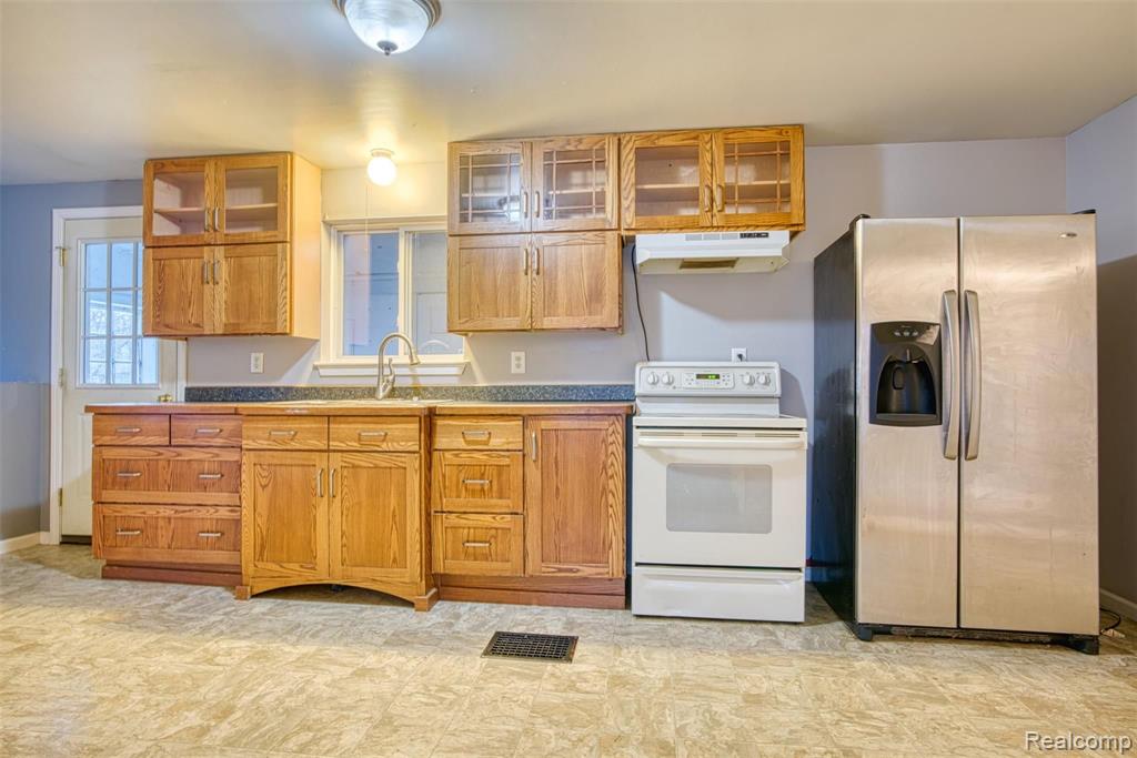 11405 Judd Road Fowlerville, MI 48836 - Photo 10 of 24