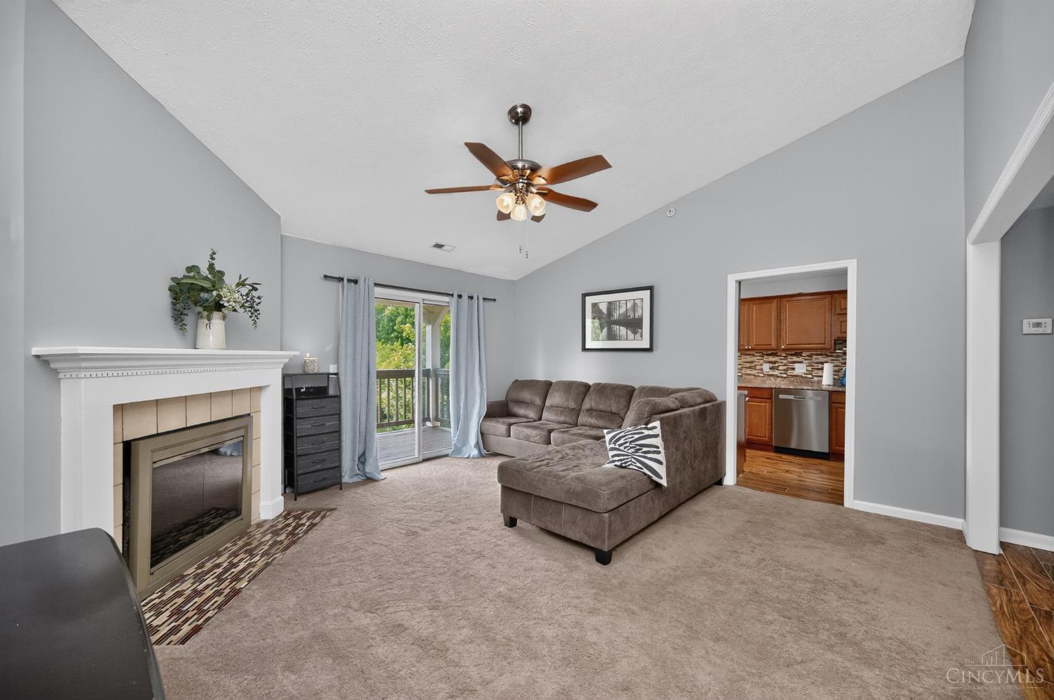 4350 Regency Ridge Court, Unit 304 Cincinnati, OH 45248 - Photo 9 of 46 Gallery Image 9