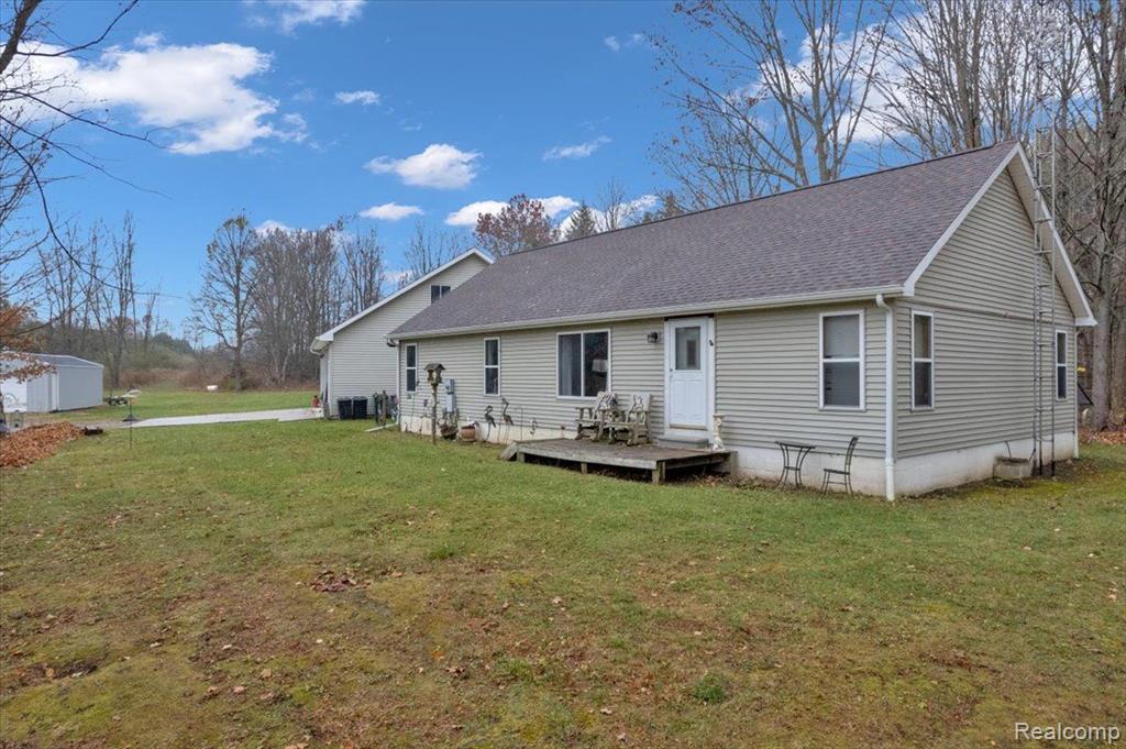 6789 Lyons Road Imlay City, MI 48444 - Photo 24 of 29