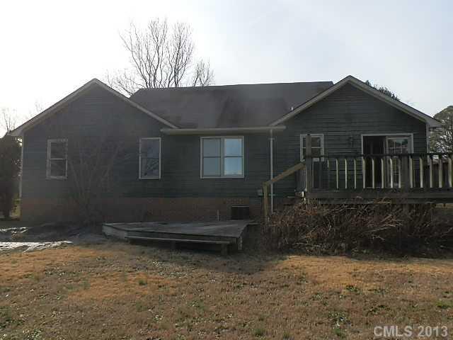 1605 Springhaven Circle Albemarle, NC 28001 - Photo 2 of 15 Gallery Image 2