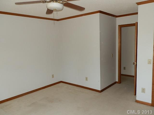1605 Springhaven Circle Albemarle, NC 28001 - Photo 9 of 15 Gallery Image 9