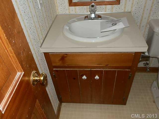 1605 Springhaven Circle Albemarle, NC 28001 - Photo 10 of 15 Gallery Image 10