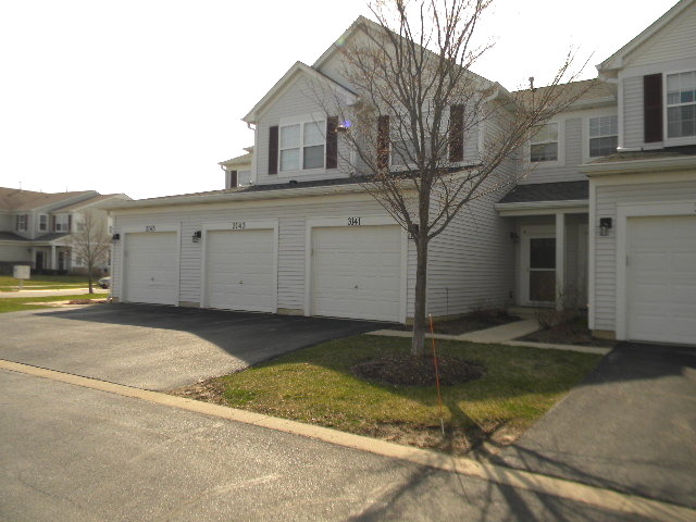 3141 Falling Waters Lane, Unit 3141 Lindenhurst, IL 60046 - Photo 1 of 10