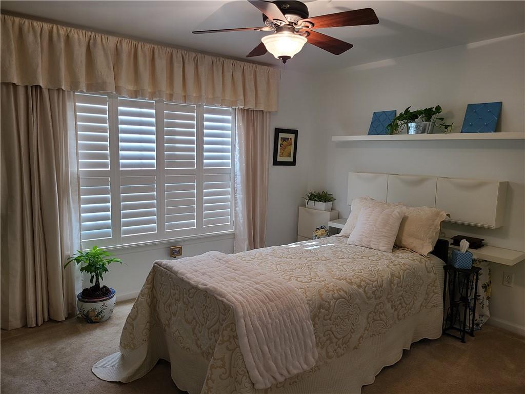 136 Pleasant Ridge Road McKees Rocks, PA 15136 - Photo 15 of 22 Gallery Image 15
