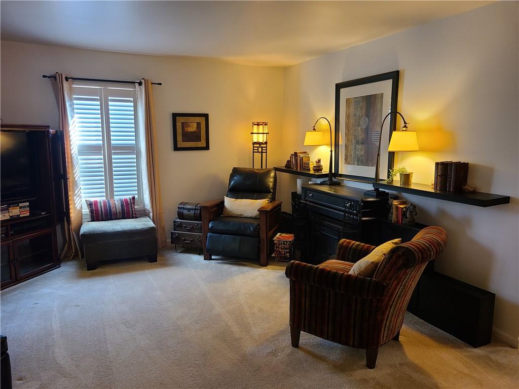 136 Pleasant Ridge Road McKees Rocks, PA 15136 - Photo 8 of 22 Gallery Image 8