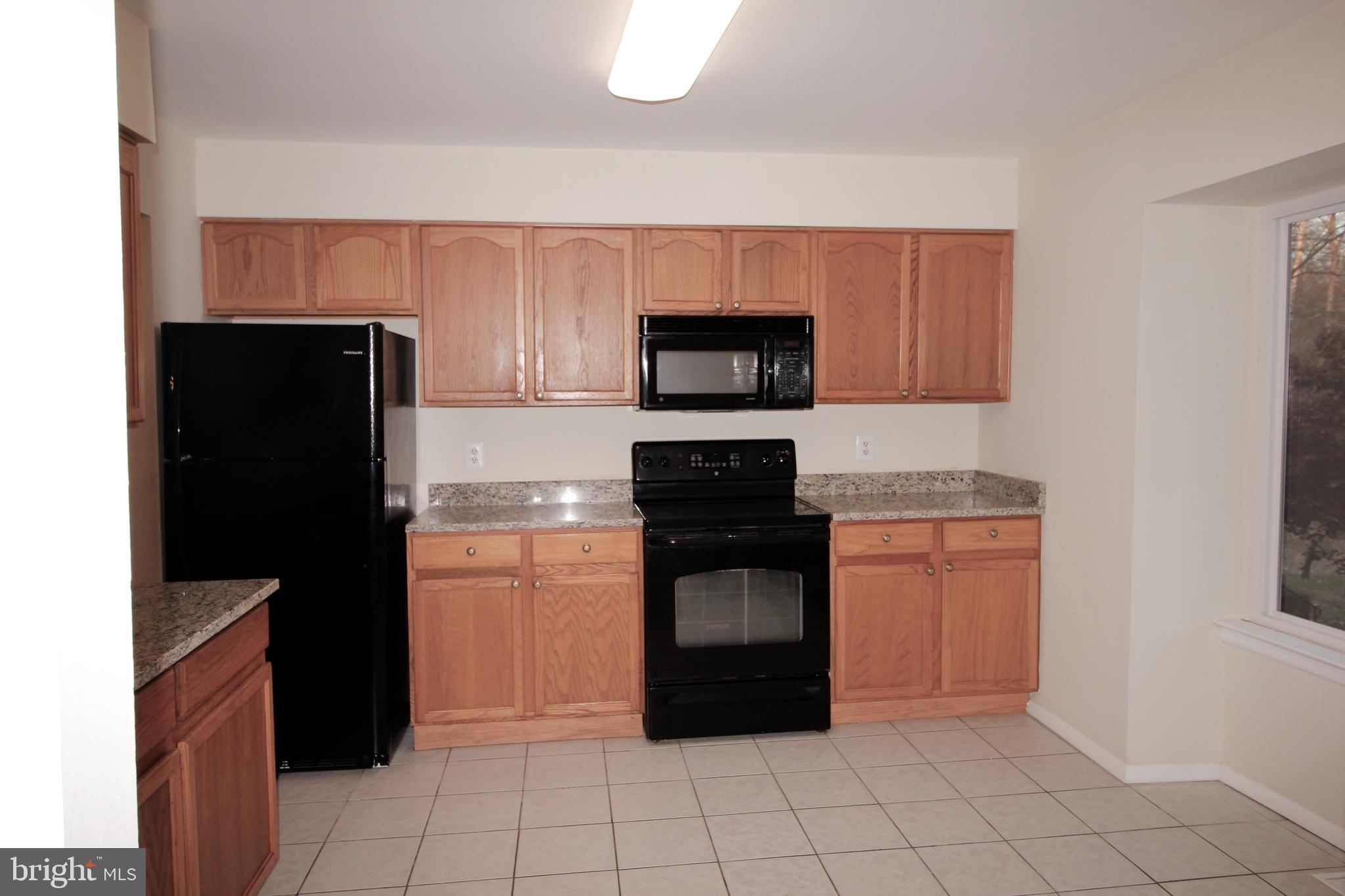 8957 Centerway Road Gaithersburg, MD 20879 - Photo 5 of 27