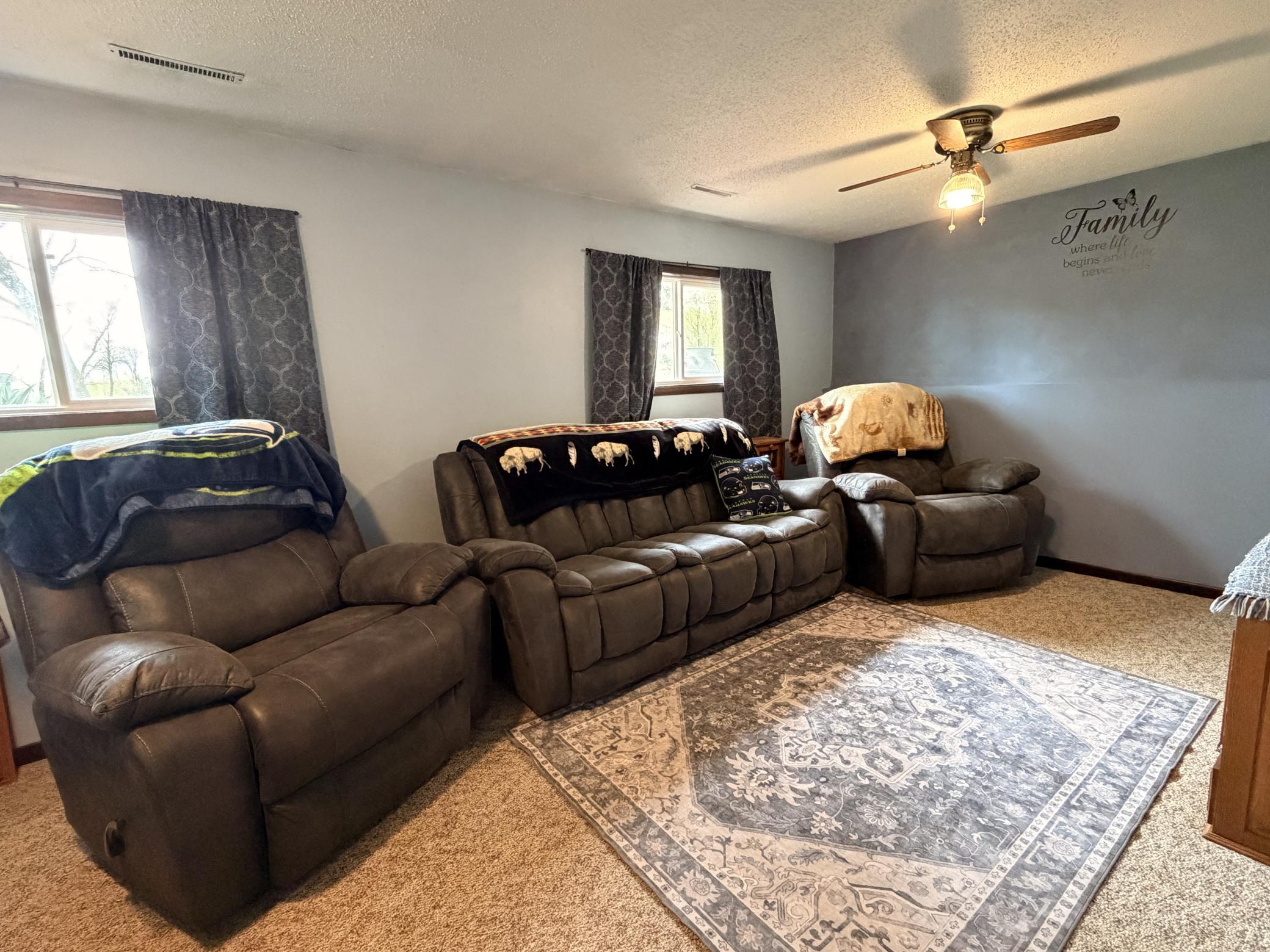 1710 River Road Windom, MN 56101 - Photo 19 of 33
