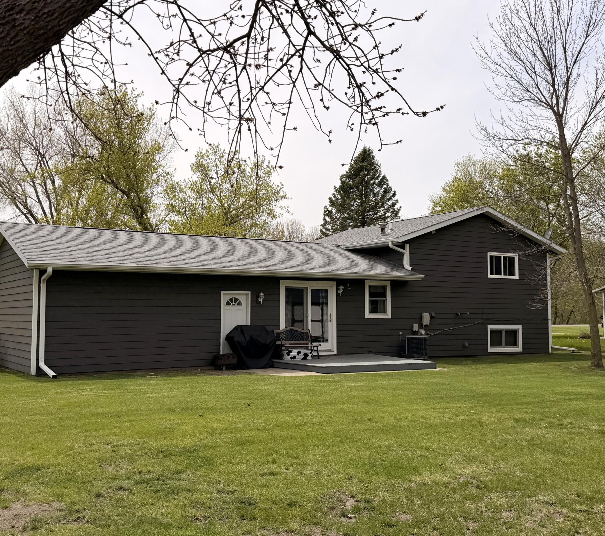 1710 River Road Windom, MN 56101 - Photo 31 of 33