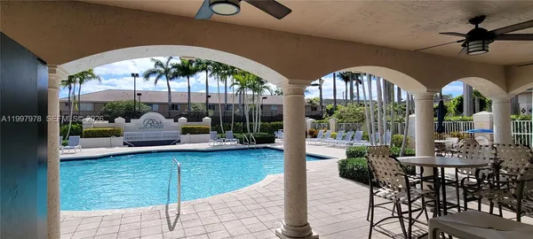 $419,000 | 5640 Northwest 115th Court, Unit 211, Doral, FL 33178
