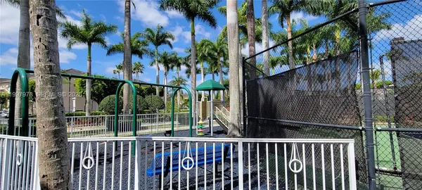 $419,000 | 5640 Northwest 115th Court, Unit 211, Doral, FL 33178