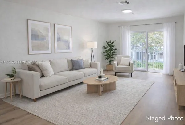 $419,000 | 5640 Northwest 115th Court, Unit 211, Doral, FL 33178