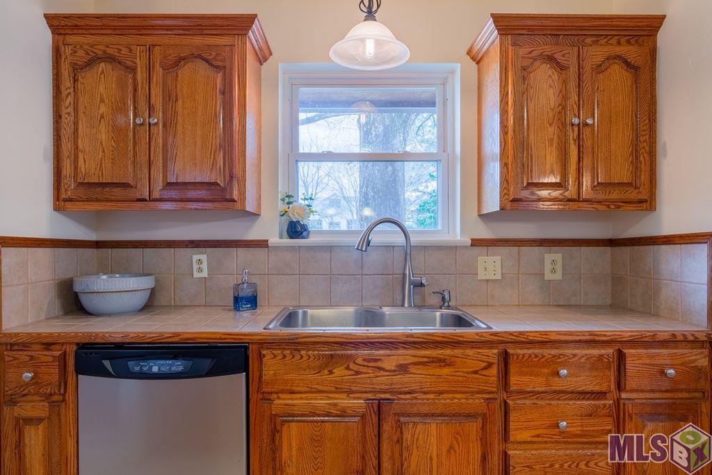 20873 Plank Road Zachary, LA 70791 - Photo 8 of 50 Gallery Image 8