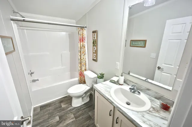 $179,900 | 723 Lake Drive, Mount Wolf, PA 17347