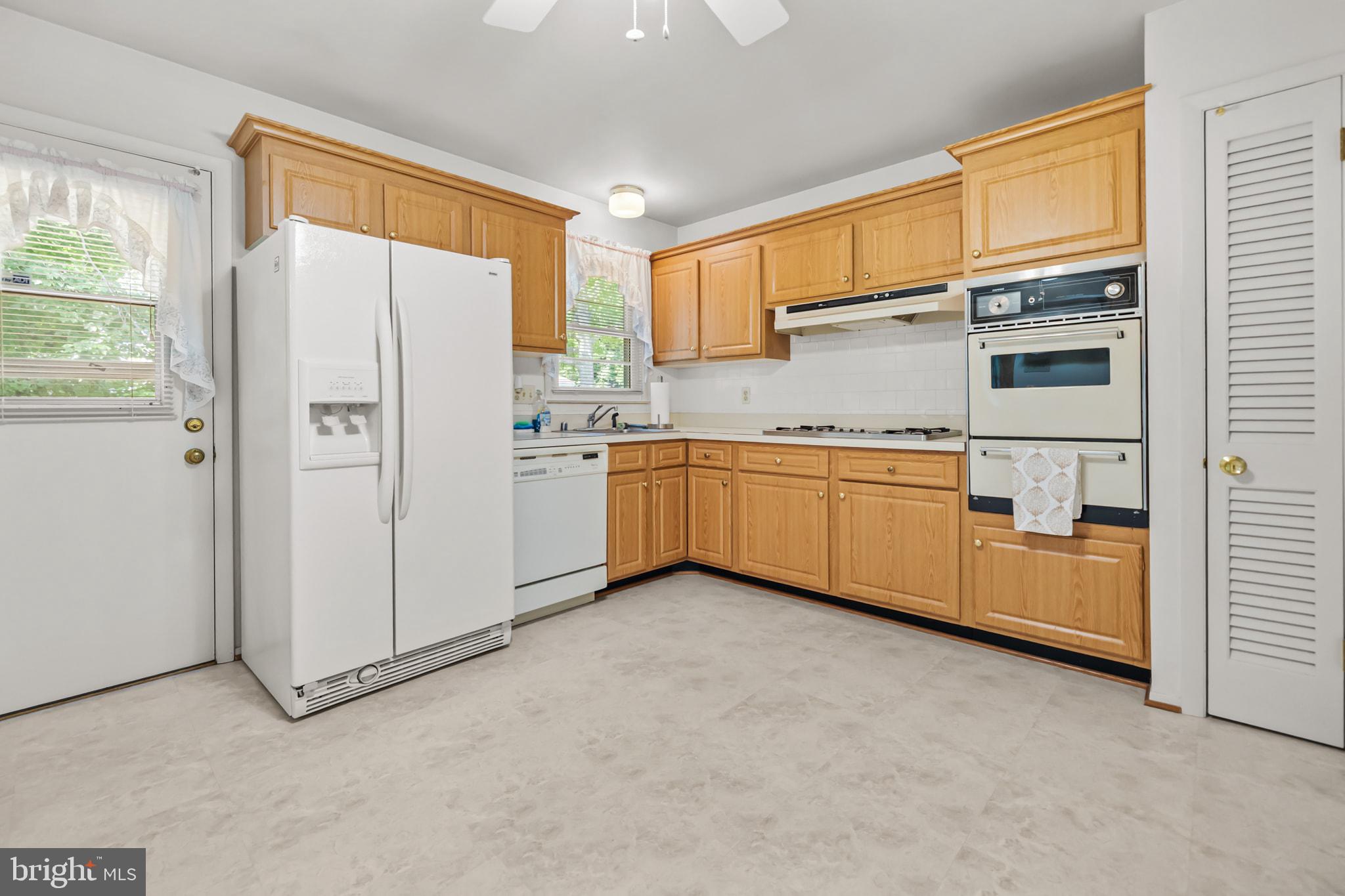 6914 Hadlow Drive Springfield, VA 22152 - Photo 11 of 44