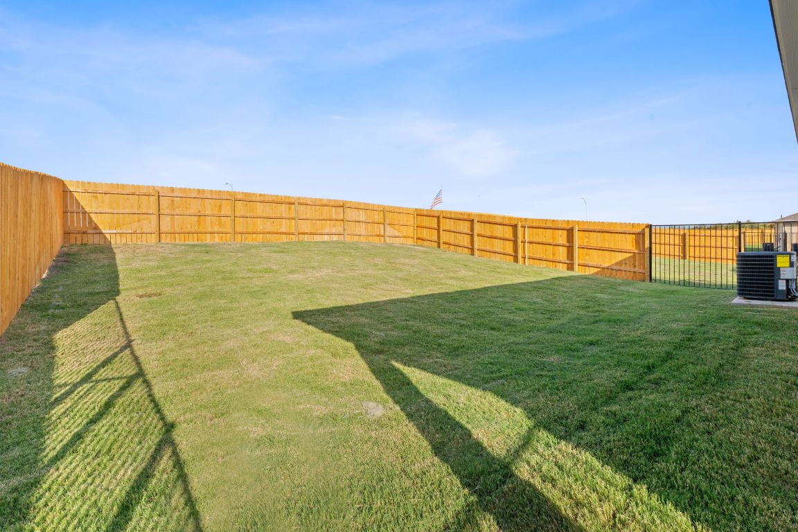 9701 Oxbow Strap Drive Austin, TX 78724 - Photo 31 of 34 View of fenced backyard