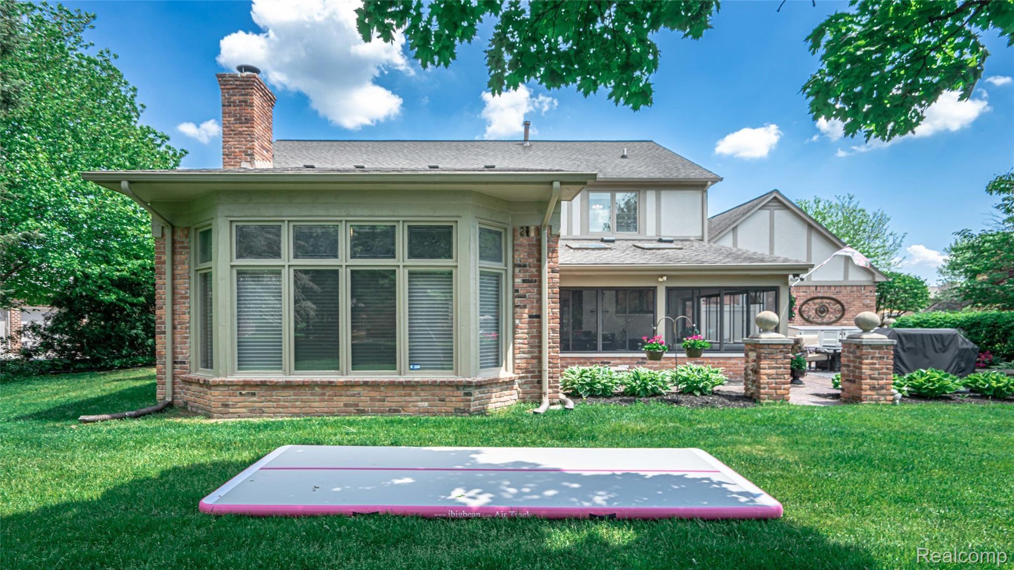 4697 Rivers Edge Drive Troy, MI 48098 - Photo 15 of 96 018_7.jpg
