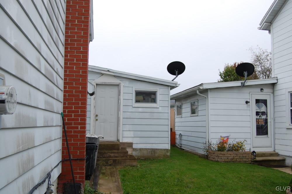 36 East Ruddle Street Coaldale, PA 18218 - Photo 3 of 16 a view of a backyard