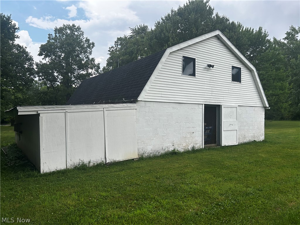 5742 Grove Road Clinton, OH 44216 - Photo 18 of 37 Garage/Barn/Carport and Loft