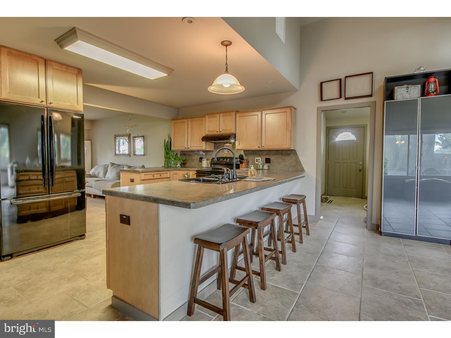 31 Quiet Road Levittown, PA 19057 - Photo 11 of 23 Gallery Image 11