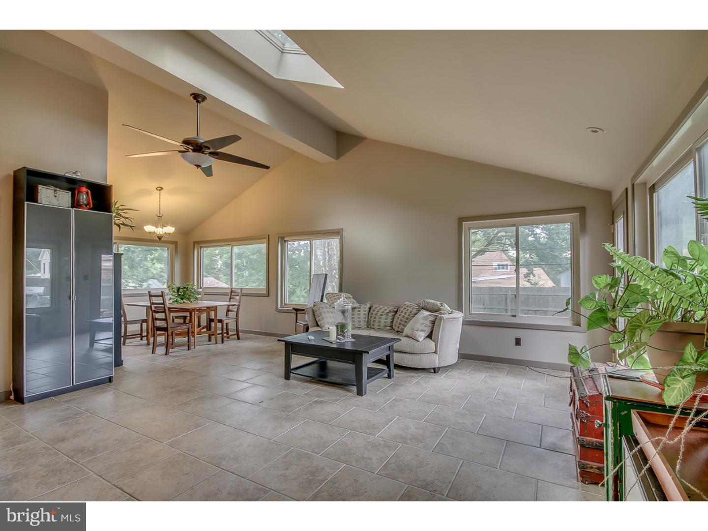 31 Quiet Road Levittown, PA 19057 - Photo 16 of 23 Gallery Image 16