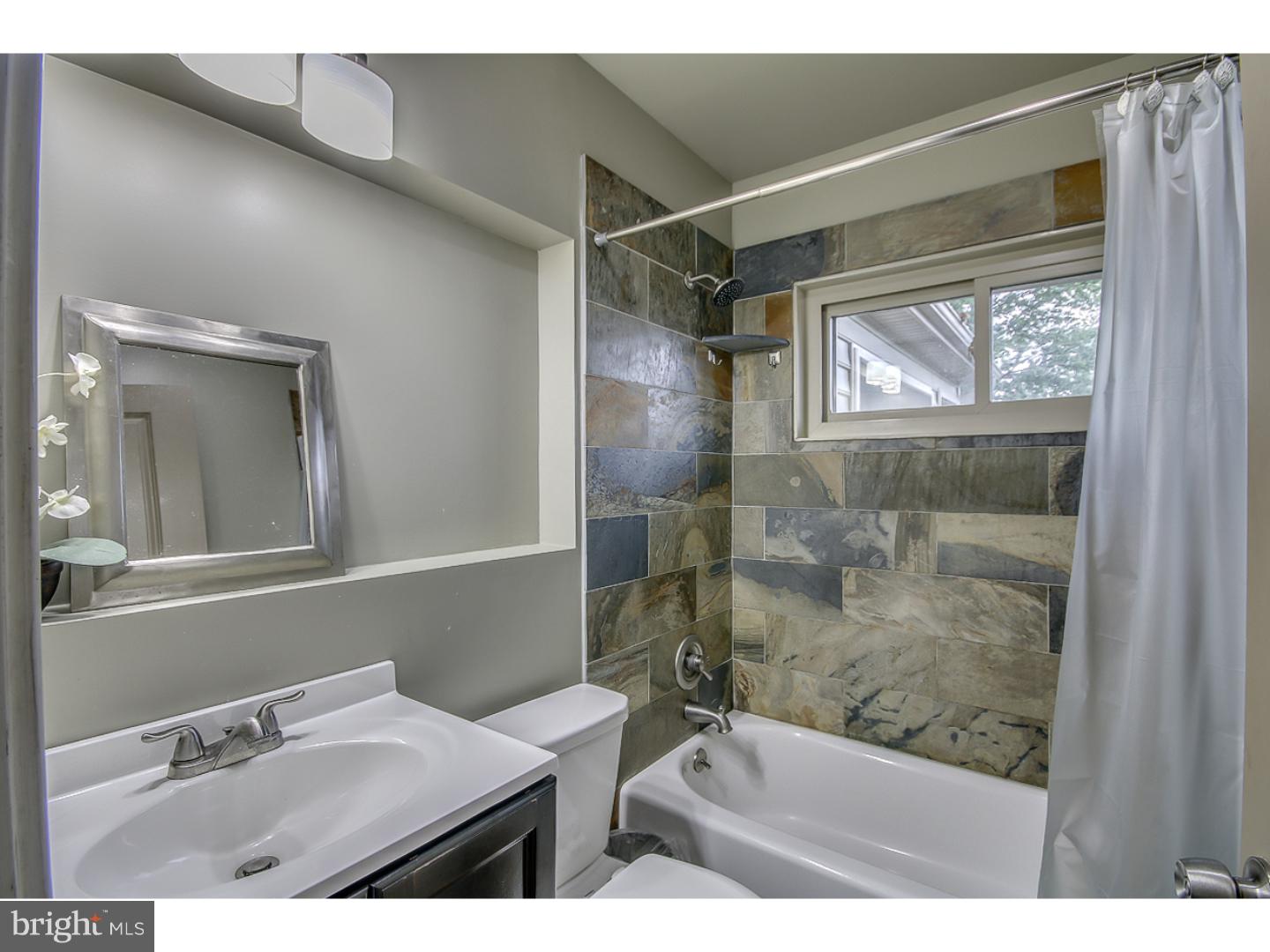 31 Quiet Road Levittown, PA 19057 - Photo 18 of 23 Gallery Image 18