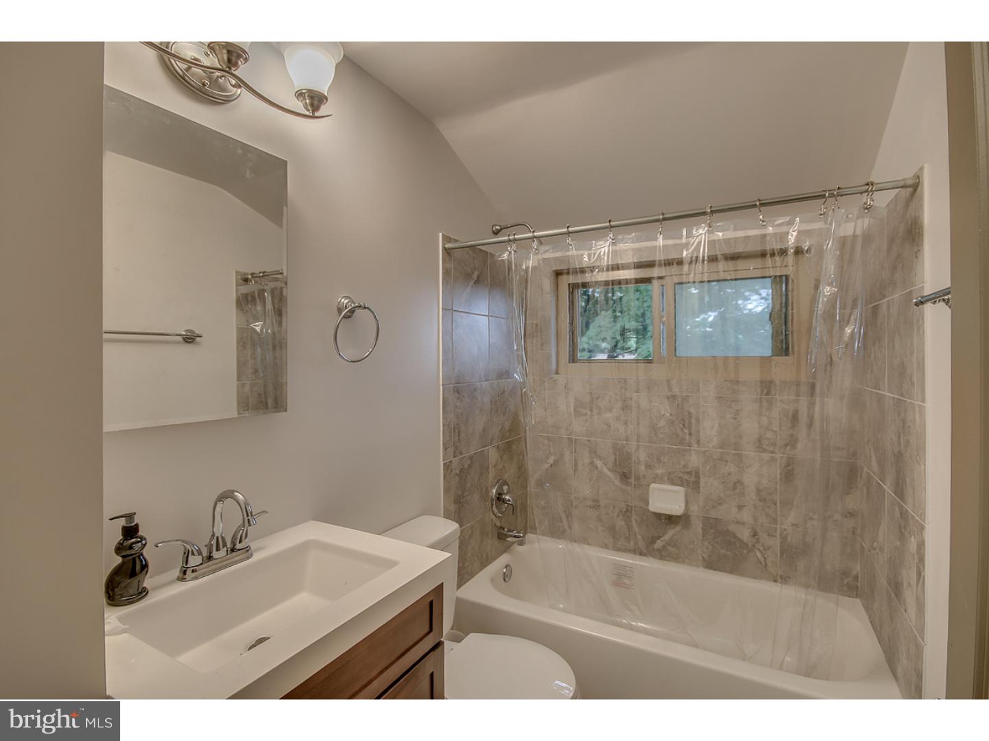 31 Quiet Road Levittown, PA 19057 - Photo 20 of 23 Gallery Image 20