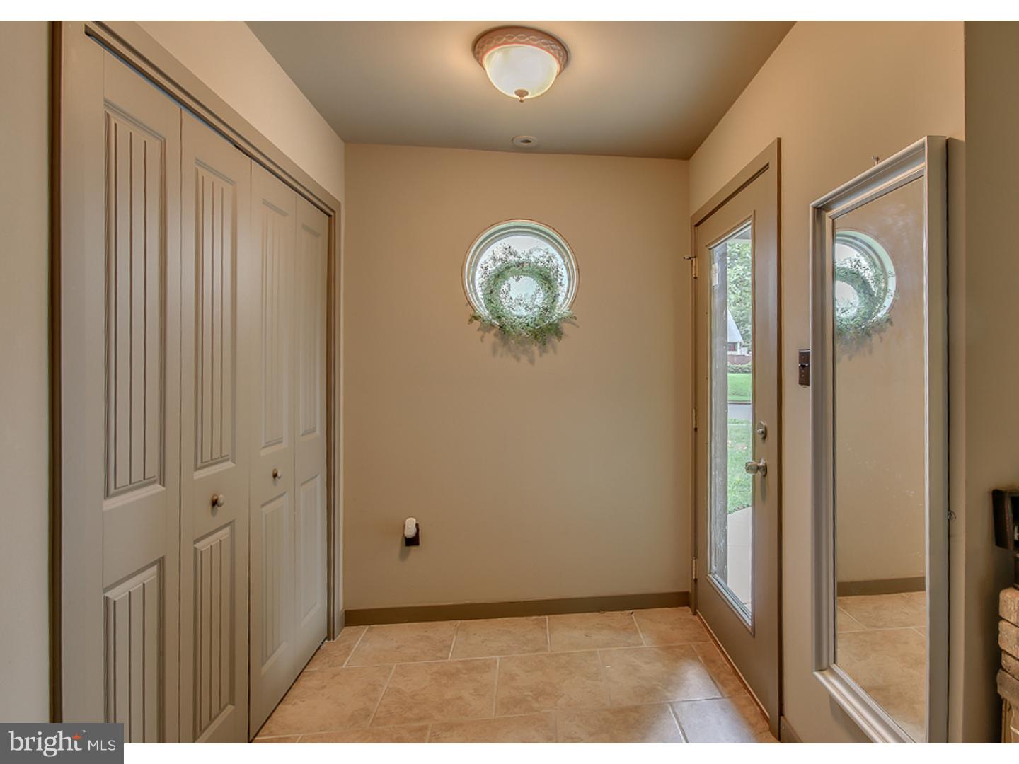 31 Quiet Road Levittown, PA 19057 - Photo 4 of 23 Gallery Image 4