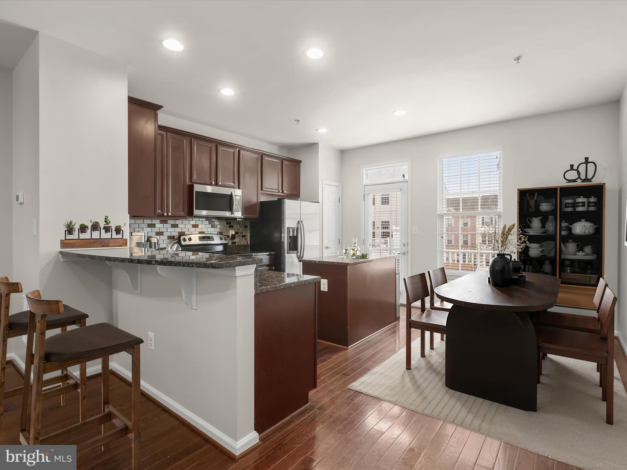 7222 Abbey Road Elkridge, MD 21075 - Photo 2 of 35 Kitchen & dining area (virtually staged)