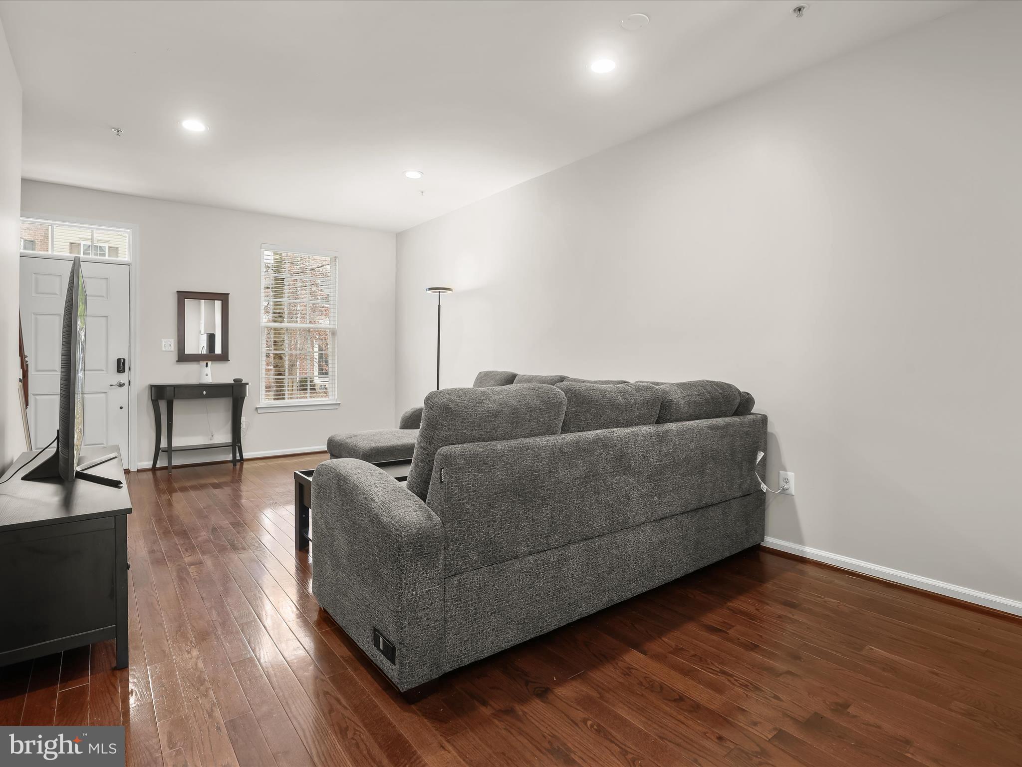 7222 Abbey Road Elkridge, MD 21075 - Photo 9 of 35 Hardwood flooring & recessed lighting
