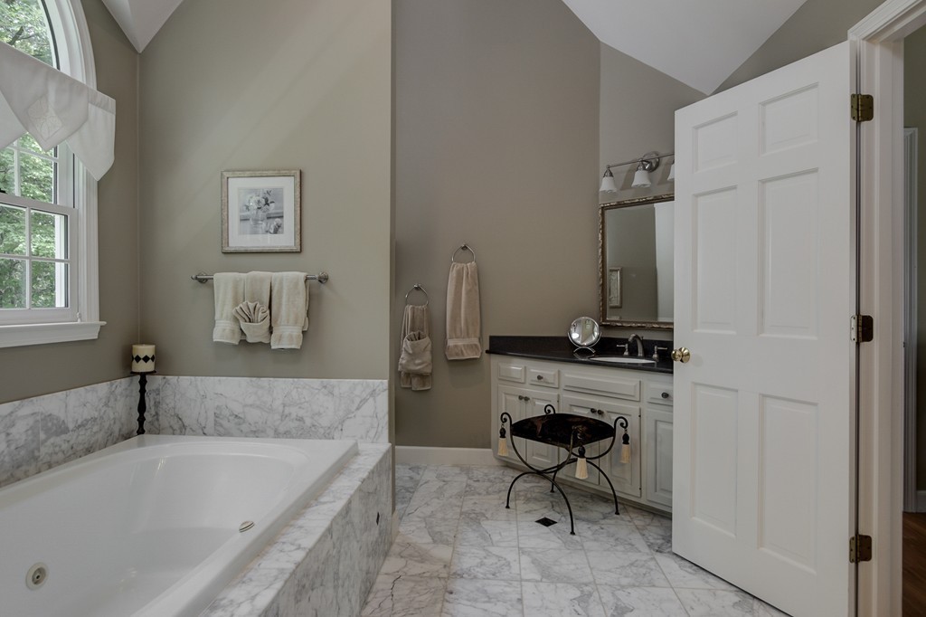 3 Edgehill Road Hopkinton, MA 01748 - Photo 18 of 27 Gallery Image 18
