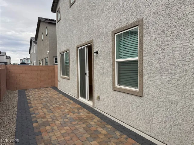 $2,700 | 1973 Rubra Place, Las Vegas, NV 89106