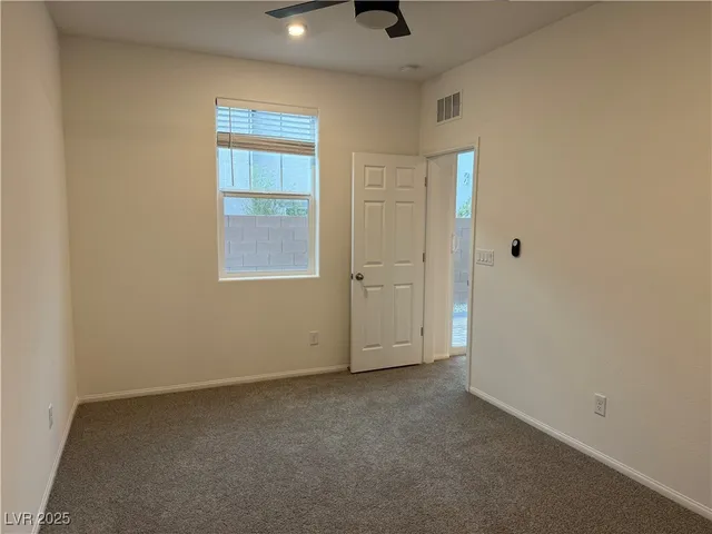 $2,700 | 1973 Rubra Place, Las Vegas, NV 89106