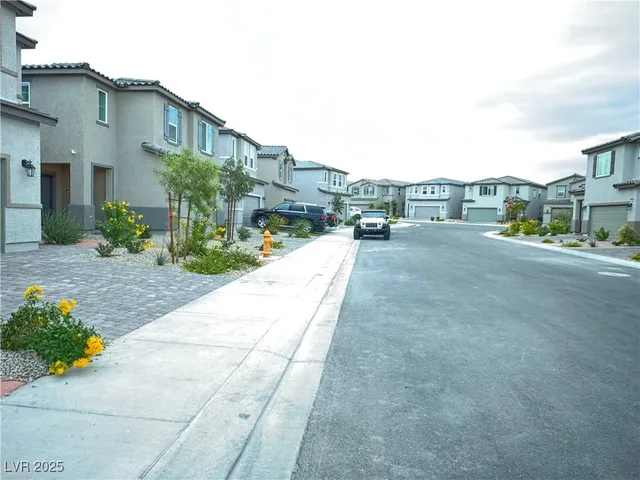 $2,700 | 1973 Rubra Place, Las Vegas, NV 89106