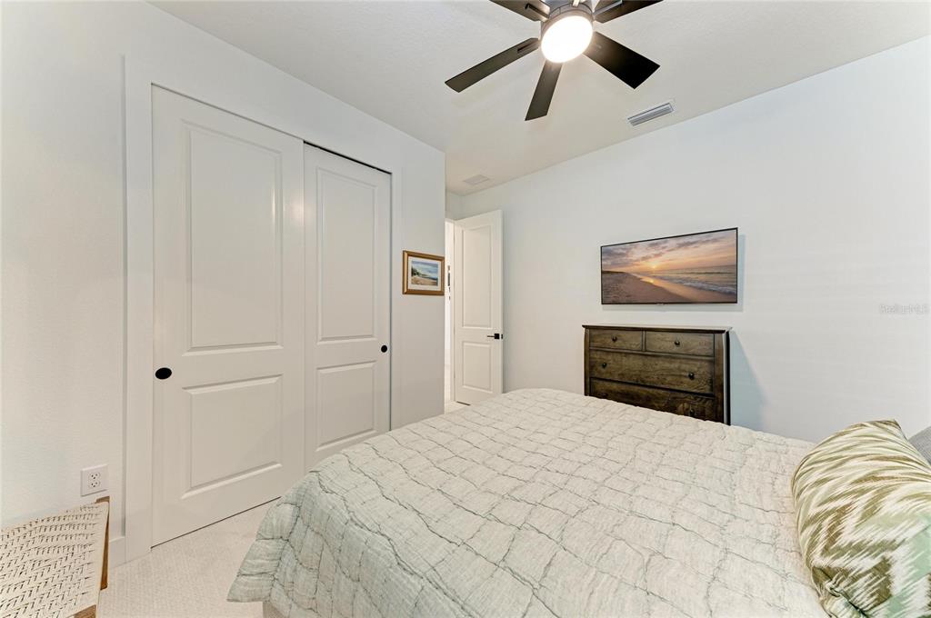 18615 Midsummer Place Venice, FL 34293 - Photo 38 of 80