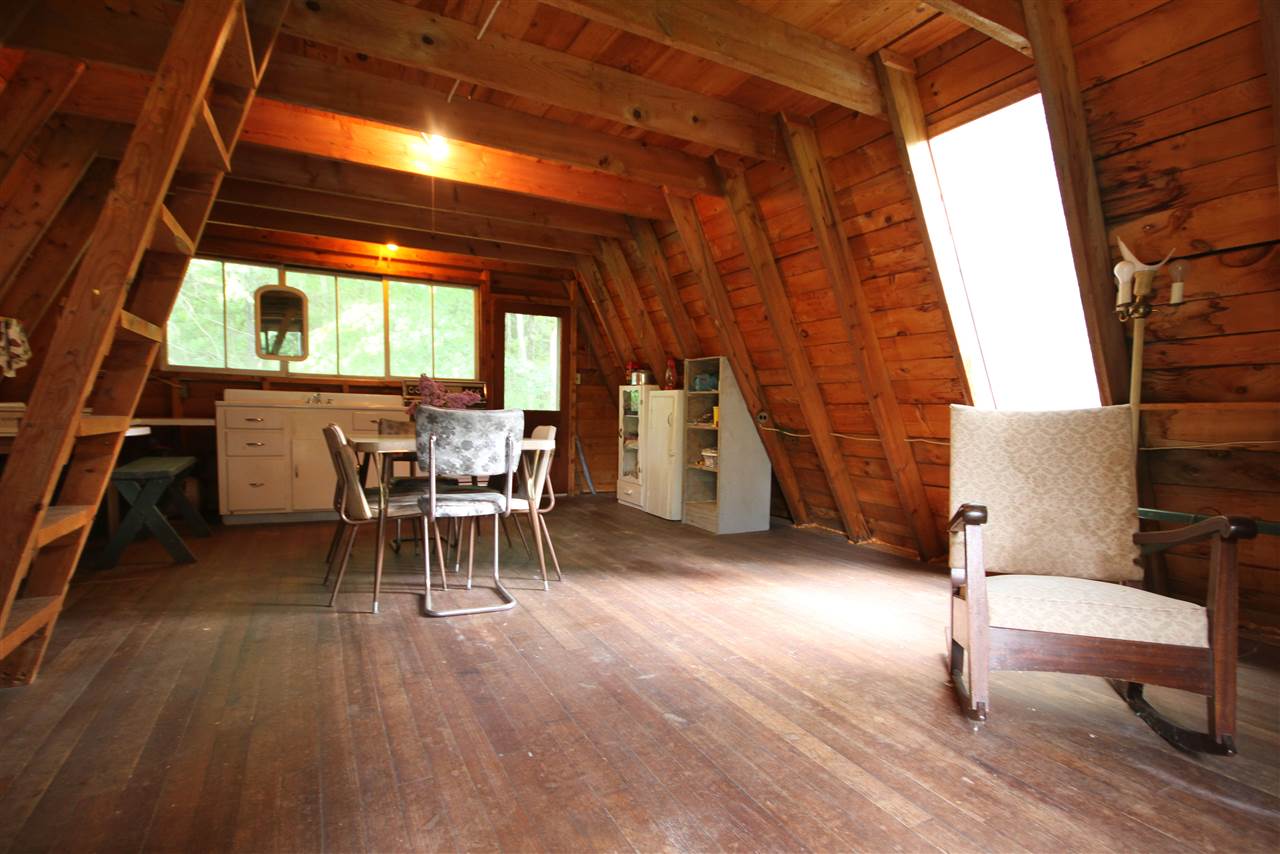 579 South Lincoln Road Lincoln, VT 05443 - Photo 3 of 10
