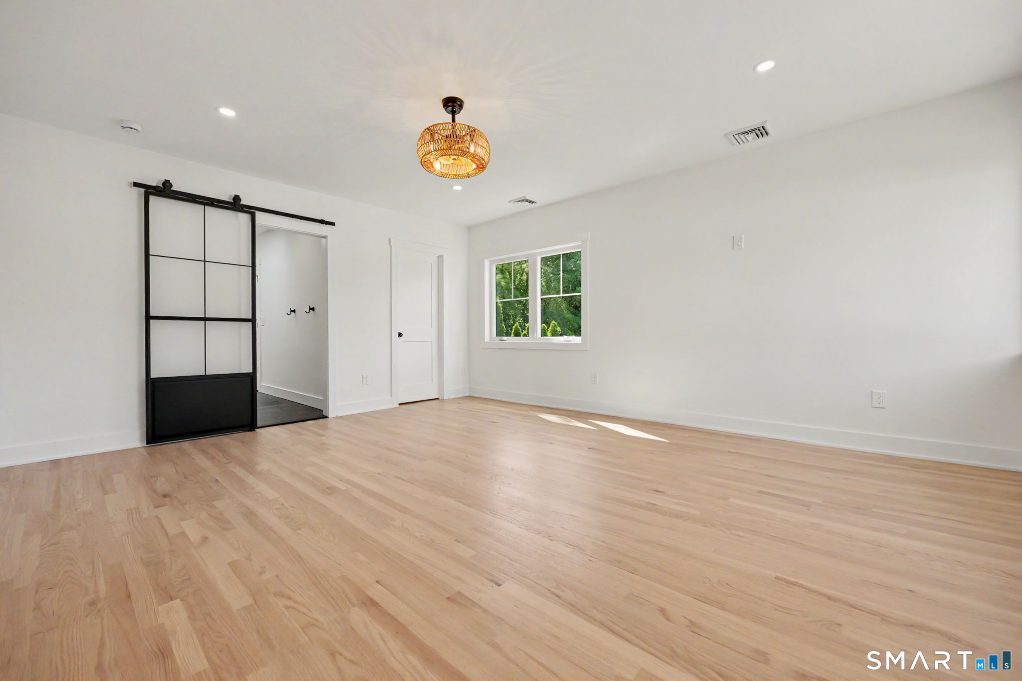 91 Lockwood Road Fairfield, CT 06825 - Photo 18 of 26 Gallery Image 18