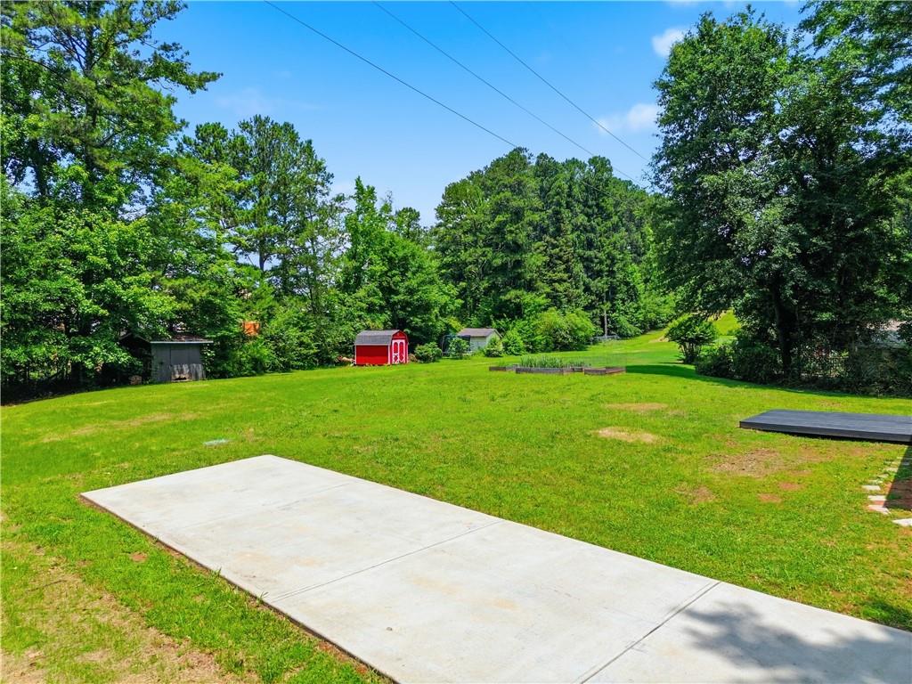 125 Childers Road Canton, GA 30115 - Photo 41 of 48 a view of a volley ball court