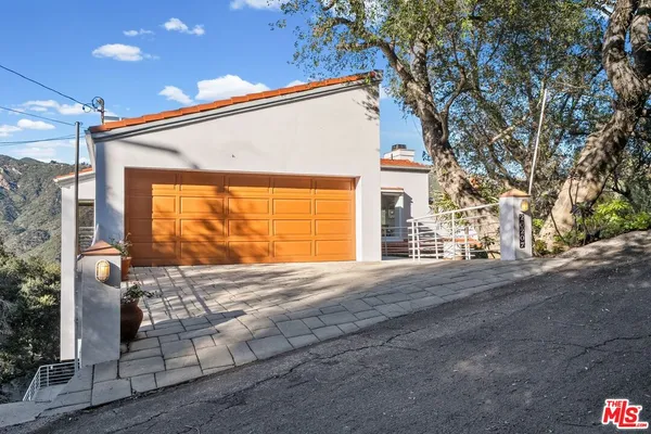 $1,899,000 | 26207 Ingleside Way, Malibu, CA 90265