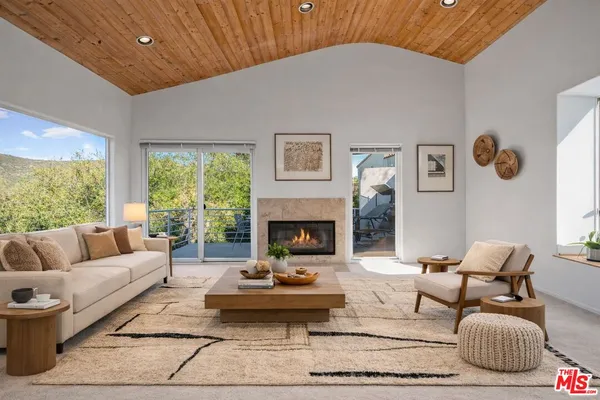 $1,899,000 | 26207 Ingleside Way, Malibu, CA 90265