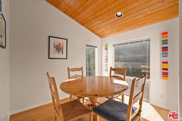 $1,899,000 | 26207 Ingleside Way, Malibu, CA 90265